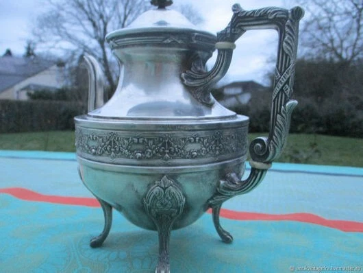 Théière En Argent, Europe Du Nord Vers 1950