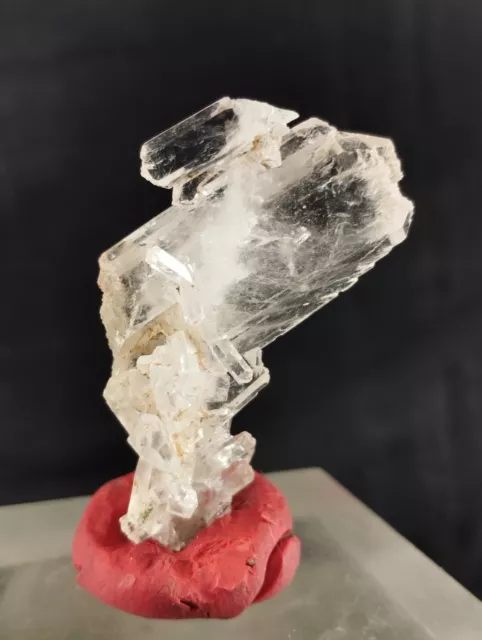 Natural Faden Quartz (60CT) Crystal Specimen From Pakistan