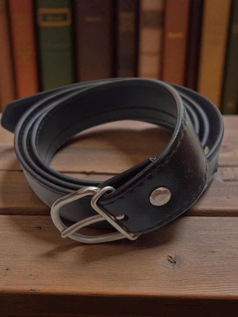 Ceinture En Cuir Levi’s Vintage – Homme – Taille Ajustable – Accessoire Rétro