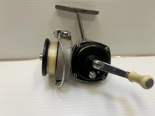リール Bronson Jet 500 Vintage Bronson Jet Model 500 Spinning Fishing Reel Vintage
