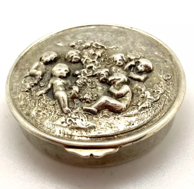 Sehr alte 925 Silber Pillendose mit Menschen Engel Szense Jugendstil vergoldet
