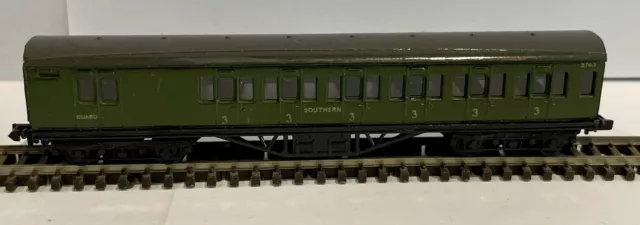 Graham Farish N Gauge Southern 2763 Passenger/Guard Coach 3Rd Class