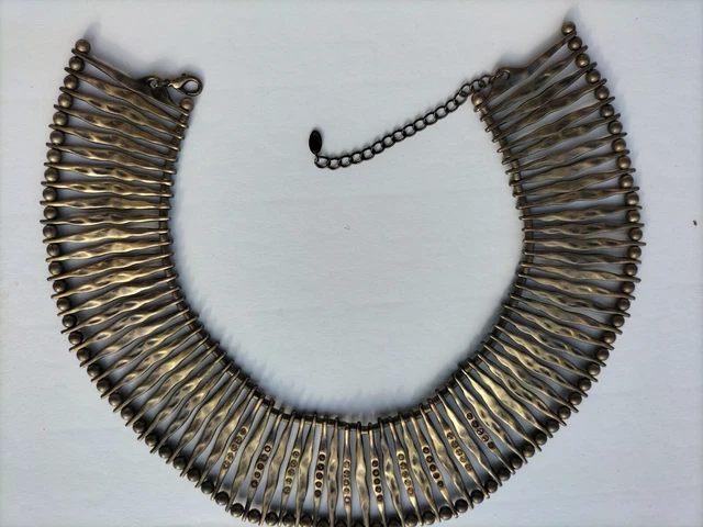 COLLIER PLASTRON RAS Du Cou Metal Argente Zig Zag EUR 12,00 - FR