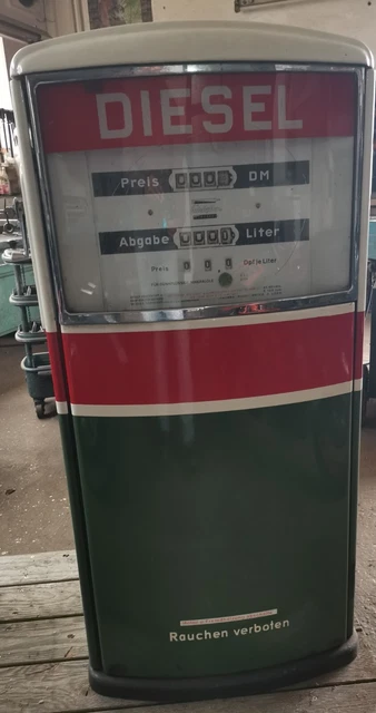 ALTE DIESEL - Tanksäule - 50 Jahre alt - Firma Merk und Cie. Landshut ...