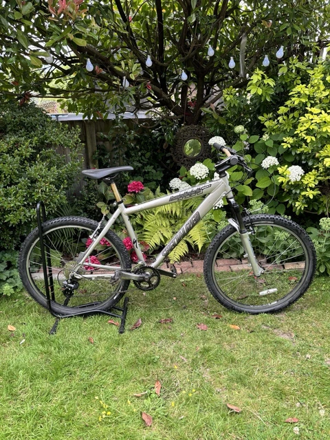 Specialized hardrock 19 inch frame hotsell