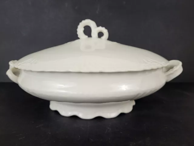 Légumier / soupière en porcelaine de Limoges Pouyat XIXeme