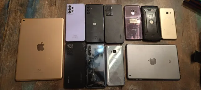 Lot 9 Smartphones Et 2 Tablettes Pour Pièces Samsung Apple Xiaomi Oppo Crosscall