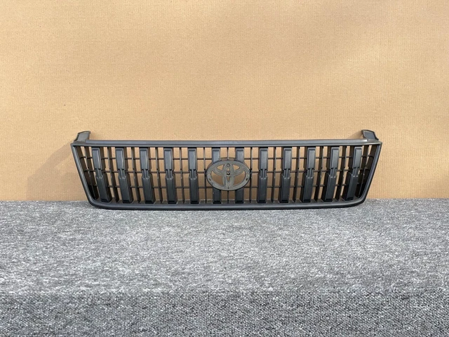 Toyota Genuine Front Bumper – Land Cruiser FZJ80 1995-1997, OEM 52111-60540