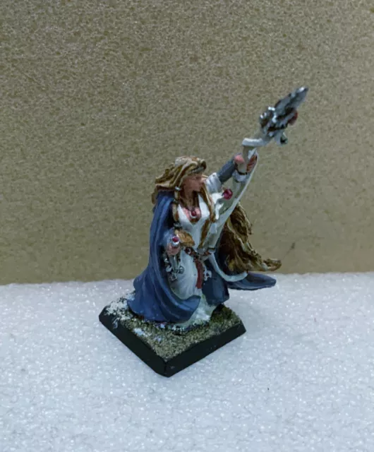 Warhammer The Old World/ Fantasy Bretonnia metal Grail Damsel