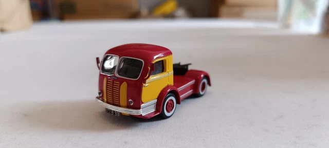 Camion Miniature Altaya 1/64 Renault 4220 - Cirque Pinder - Rouge Et Jaune - Occasion