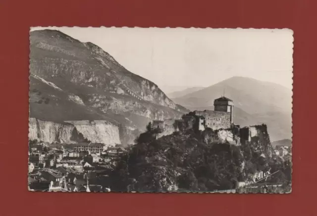 LOURDES - Le château fort et le Pic du Jer  ....   (G25)