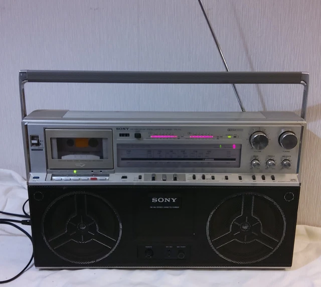 SONY RADIO CASSETTE Recorder Sony Cfs Dw30L Ghettoblaster Boombox EUR 40,18 - FR