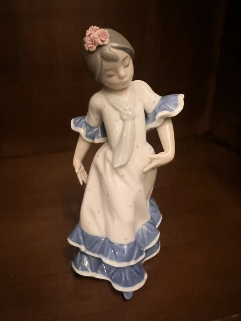 Lladro Spanish Flamenco Dancing Girl Figurine Juanita