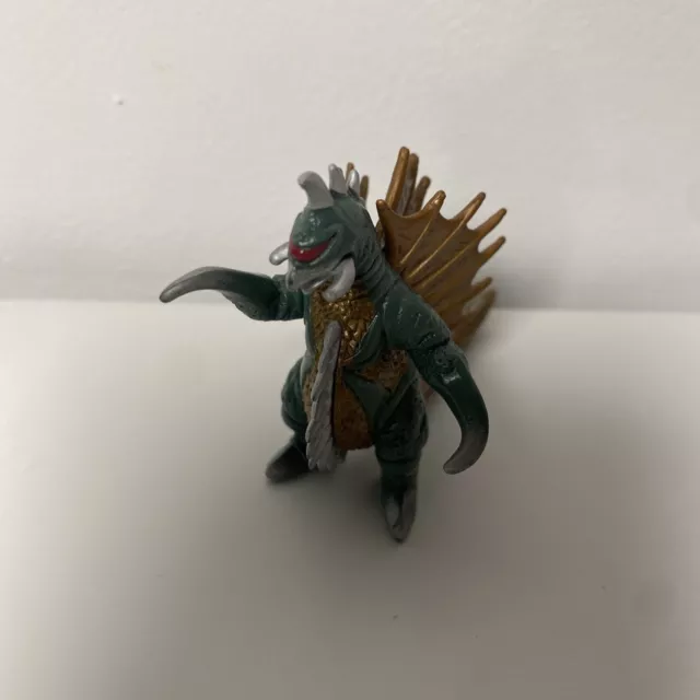 Godzilla Gigan Pack Of Destruction Mini Figure 2.5 inches Toho Bandai 2002