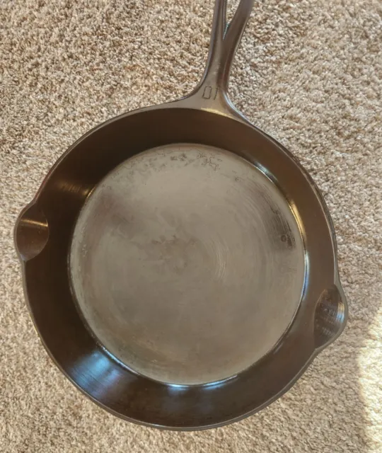 Griswold 11.75 " Cast Iron Skillet Pan Erie Pa. #716 B Clean And Seasoned