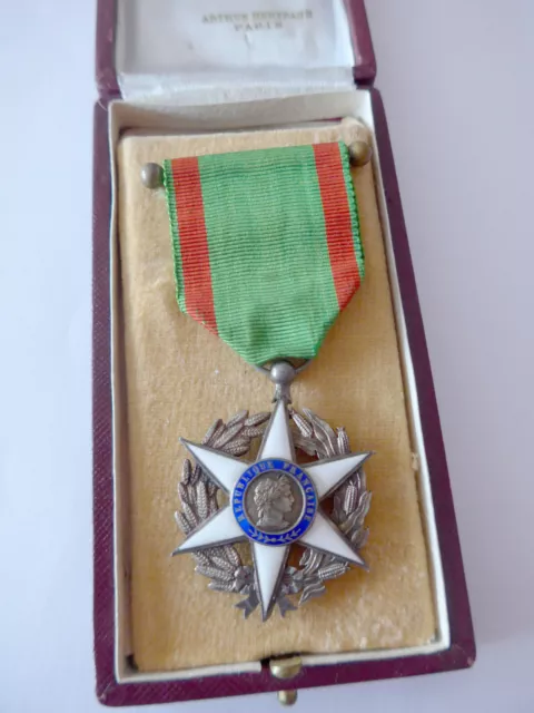 Frankreich --Ordre du Mérite agricole-- Verdienstorden für Landwirtschaft Ritter