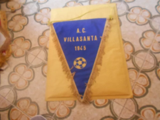 Gagliardetto Calcio Collezionismo Vintage Anni 80  A.c.  Villasanta   25 X 35