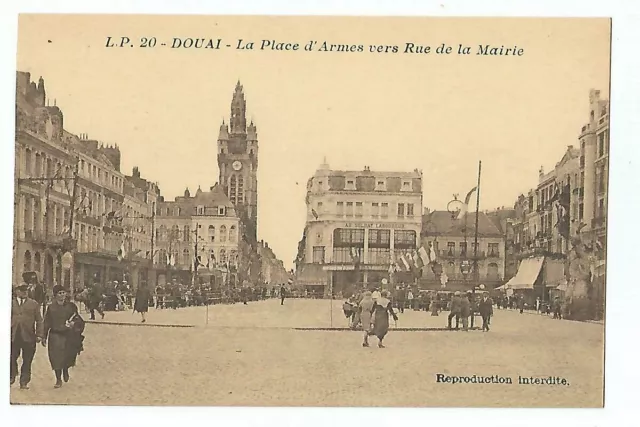 59  Douai  La Place D Armes Vers La Rue De La Mairie