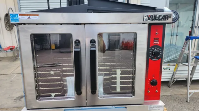 Vulcan Gas convection oven  on CASTORS. BRAND NEW. N.G.