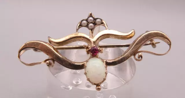 Brosche Spange vergoldet Jugendstil Art Nouveau mit Opal Barockpertlen und Rubin