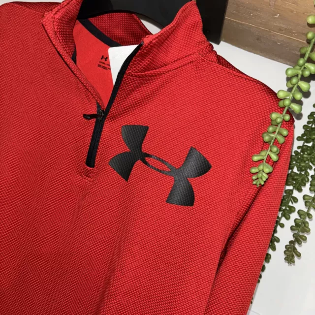 Nuovo! UNDER ARMOUR Top Ragazzi Maniche Lunghe Rosso Mezza Cerniera 11-12 Anni COMBINERÀ LA POSTA