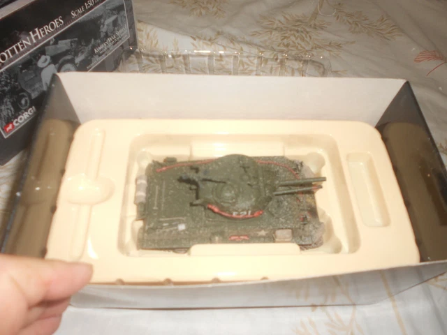 Miniature Corgi – Sherman Tank Lance-flammes – Korean War Series I – 1/50e – Occasion