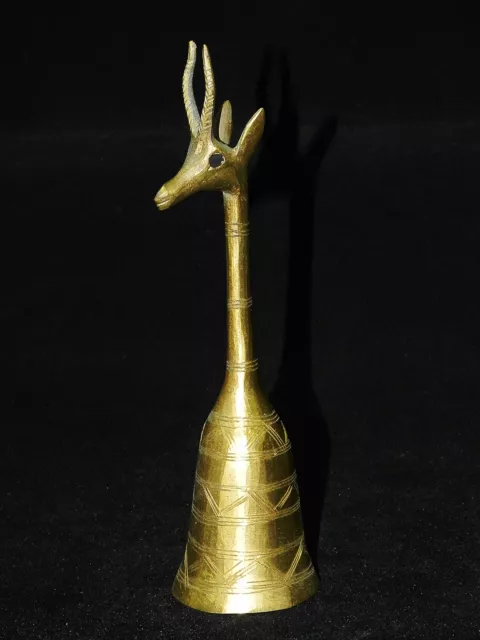 (A122c) Campana de mesa africana bronce