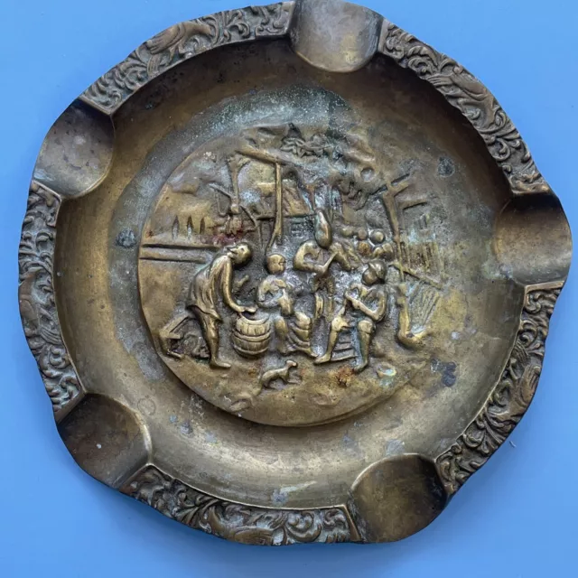 Vintage Large Round  Solid Brass ASHTRAY Medieval Village Scene 🚬🚬