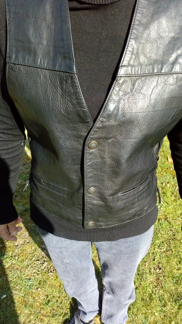 gilet  cuir , taille m ou 38 motarde