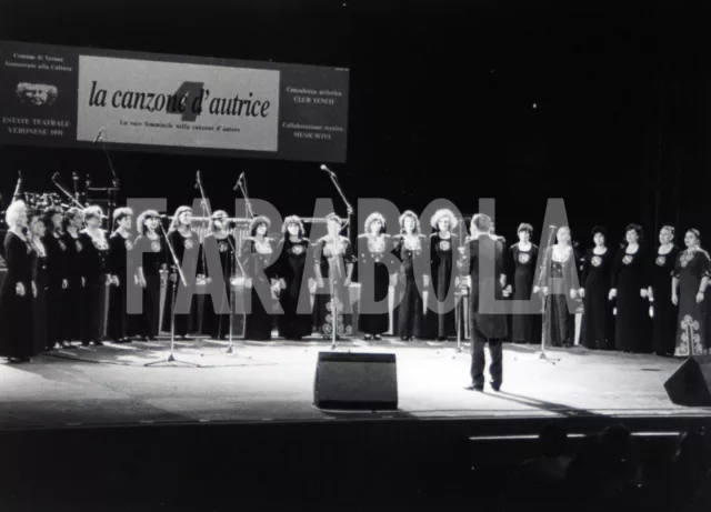 Photo de presse vintage Le Chanson D Poche, Verona, tirage 24x18 CM