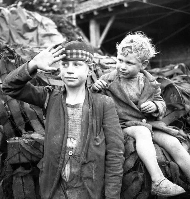 WWII B&W Photo Canadian Medic Treats Injured French Child  WW2  World War / 1247