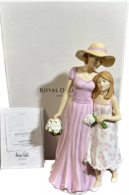 Royal Doulton Togetherness Mom/Daughter Figure HN5589 MothersDay 2013 Signed New