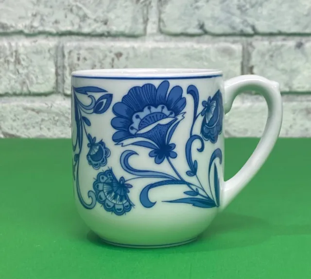 Vintage IDG flow blue /white 8oz coffee mug William & Sonoma Blue Floral Design