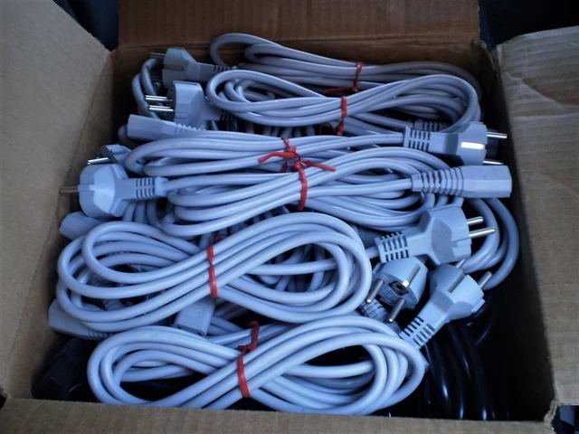 Mixed Lot of 30 NOS IEC/European Detachable Power Cords 2.5 M 16 and 18 ga