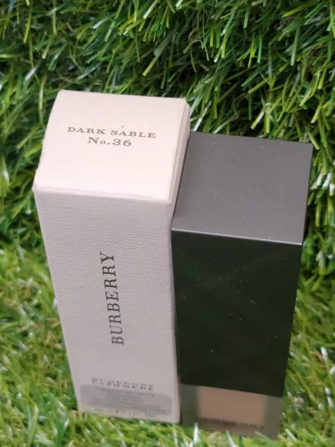 Burberry Cashmere Long-Lasting Flawless Soft-Matte Foundation Dark Sable