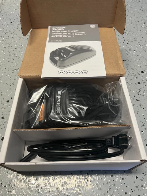 Motorola Impres WPLN4111AR Adaptive Battery Charger XTS2000 3000 5000 - NEW