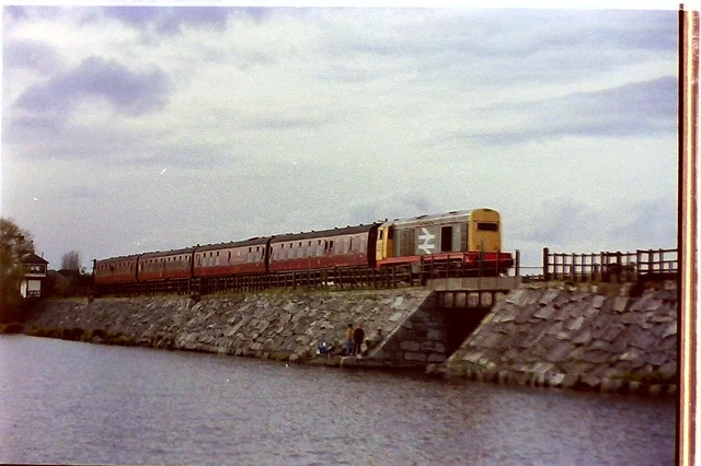 35MM RAILWAY COLOUR Negative Class 20 227 at Butterley £1.95 - PicClick UK