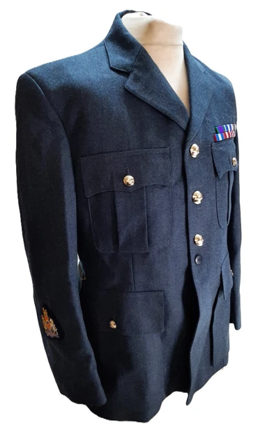 British Royal Air Force No. 1 O.A. Dress Jacket W/ Belt - Medium – Militaria - Foto 9