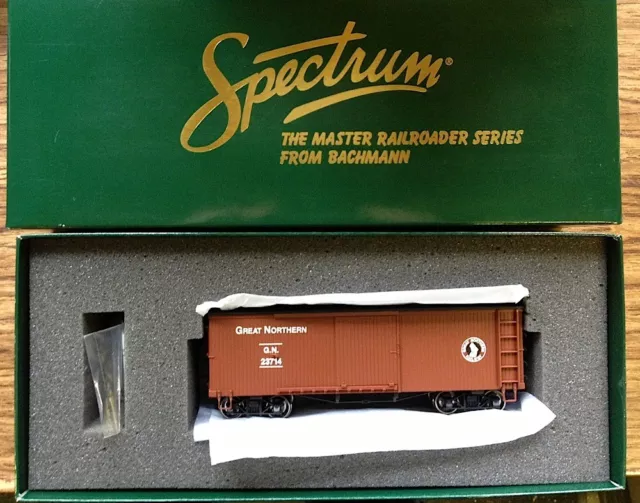 Voiture box Bachmann On30 - Great Northern RR - 27011