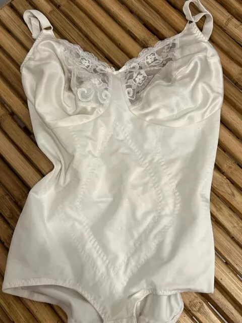 VINTAGE BODYSUIT SHAPER by FLEXEES GIRDLE SECOND SKIN WIRE FREE 25% SPANDEX 40DD