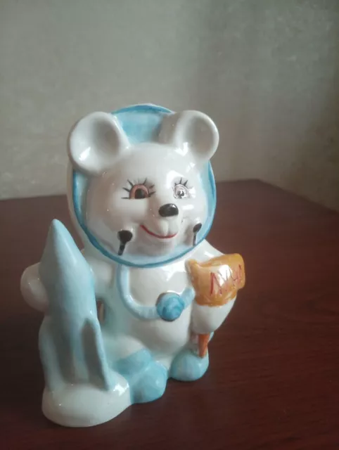 Astronaut mit Raumschiff Olympic Bear Ukrainische russische Porzellanfigur 924 k