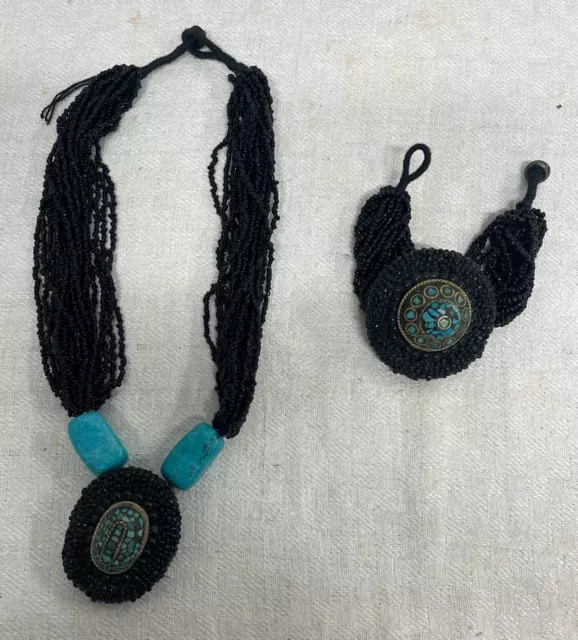 Magnifique collier et bracelet en petites perles de geai et turquoises