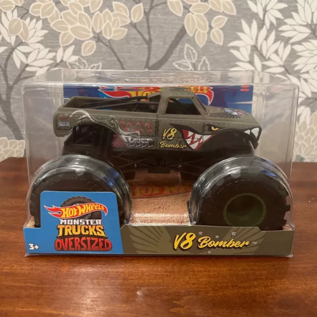 Hot Wheels Monster Trucks 1:24 Scale V8 Bomber Play Vehicle