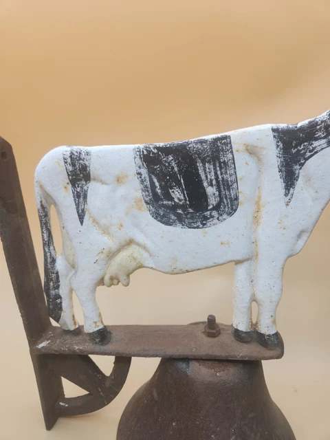 Vintage Wall Mount Farm Cow Dinner Bell Cast Iron Dairy Moo Farmer NO BELL INSID 3