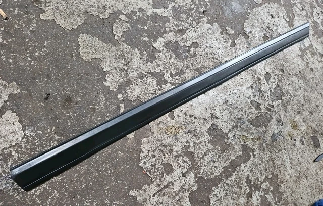 Vw Golf Mk3 Gti Door Moulding 3Dr Rub Strip Right T Front 1H3853516A