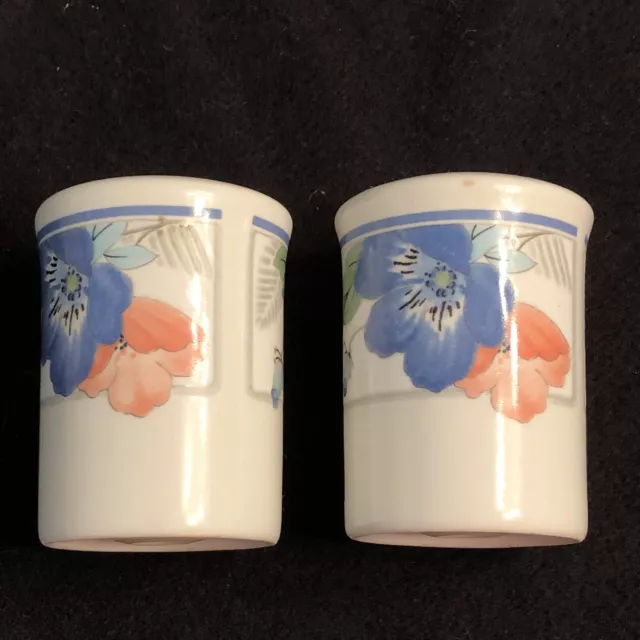 Mikasa Intaglio Country Poppies Salt & Pepper Shakers with Stoppers