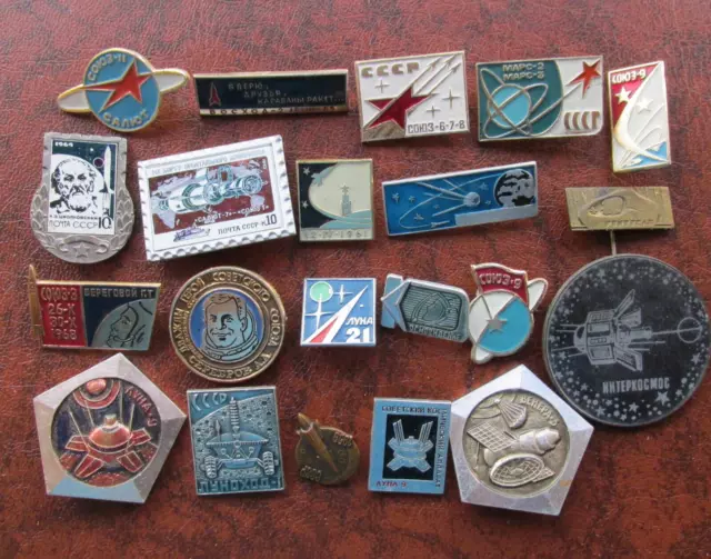 Set of 20 badges pins, Space Cosmos in the USSR CCCP Russian