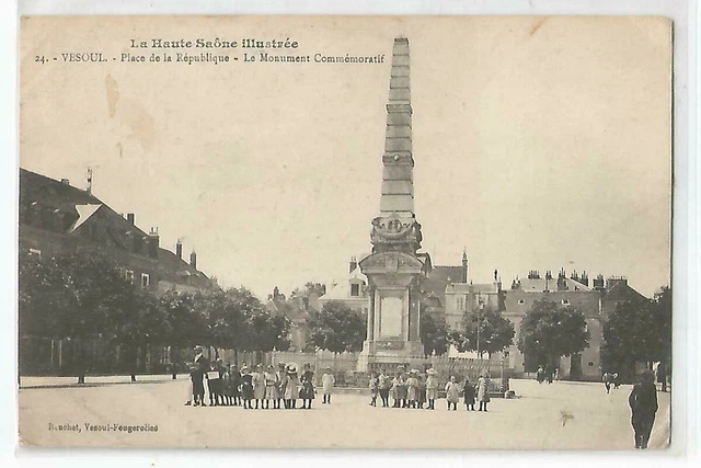 70 Vesoul , Place De La Republique , Monument Commemoratif