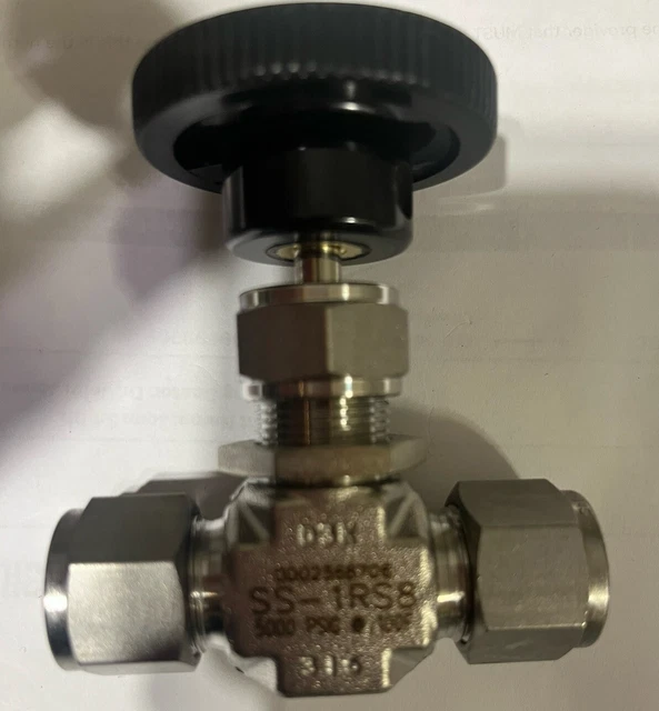 Robinet à Pointeau (Needle Valve) Swagelok/Whitey SS-1VM4-S6 Neuf - Pression Max 5000 Psi (345 Bar)