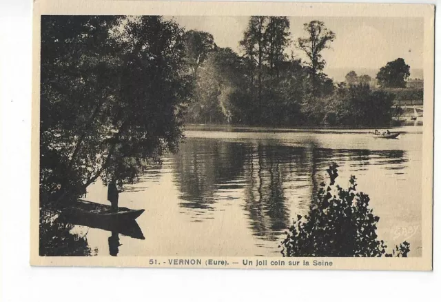 27  Vernon  Un Joli Coin Sur La Seine